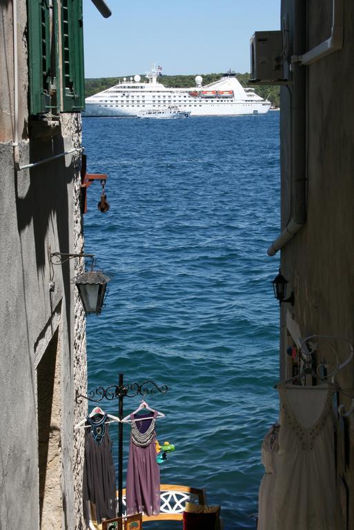 Apartment Atelier Scalinata Rovinj Chambre photo